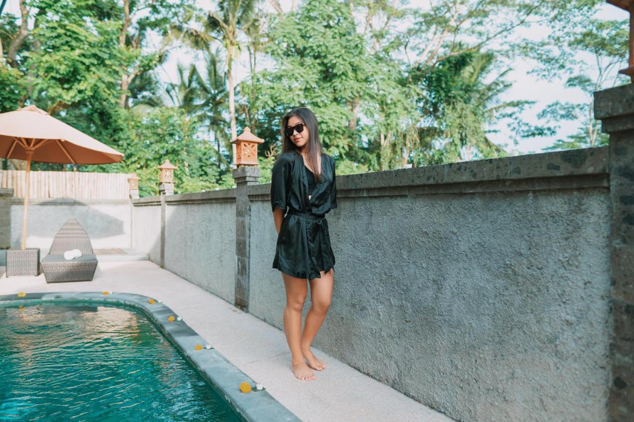 Santosha Villas & Spa ウブド エクステリア 写真