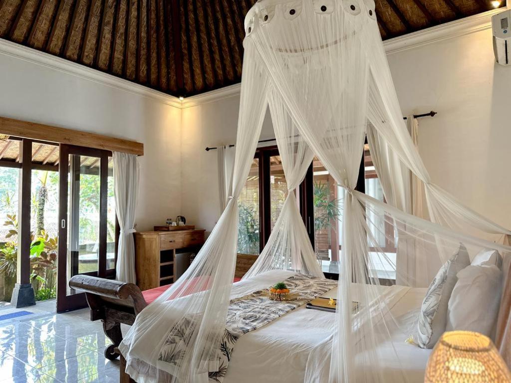Santosha Villas & Spa ウブド エクステリア 写真