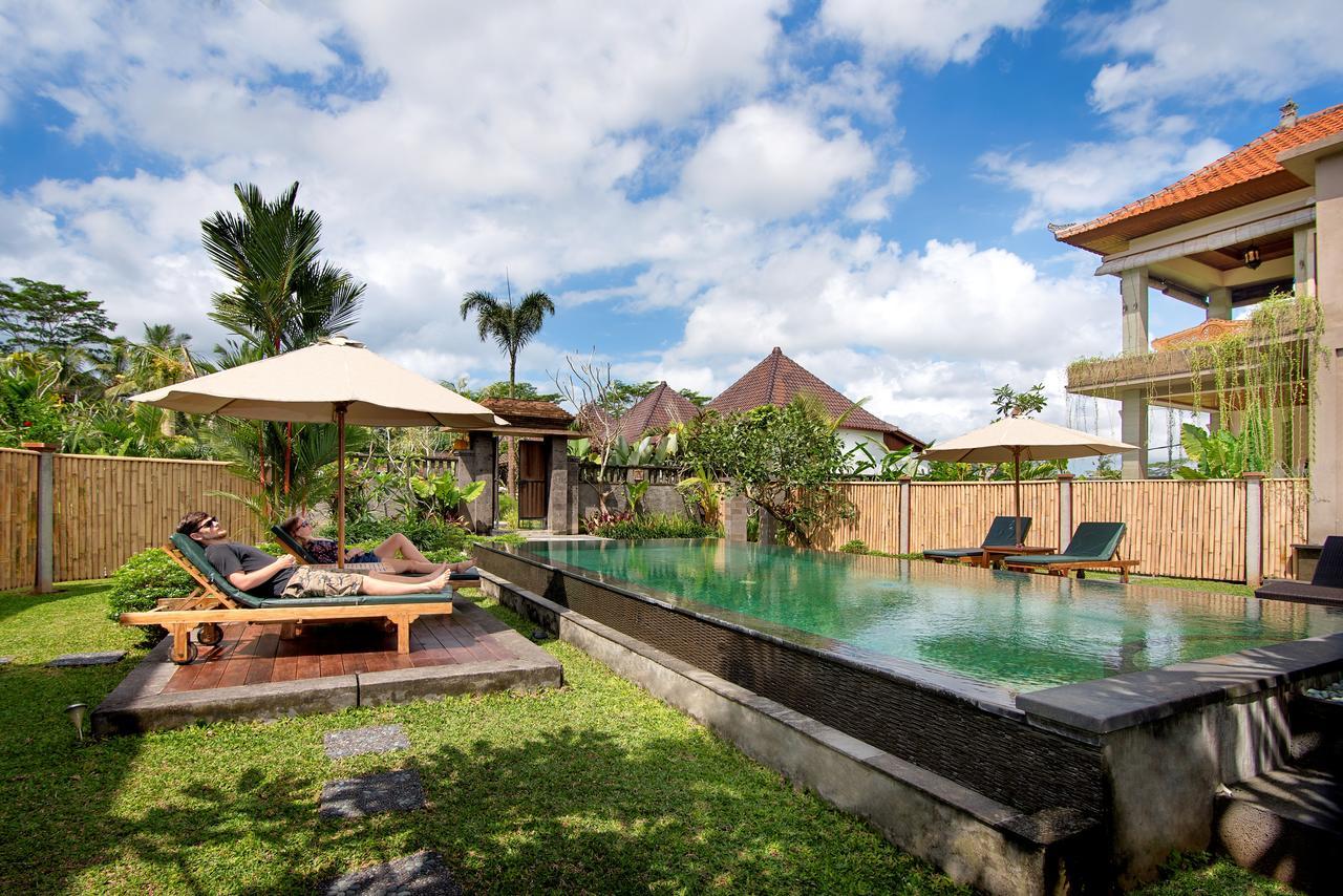 Santosha Villas & Spa ウブド エクステリア 写真