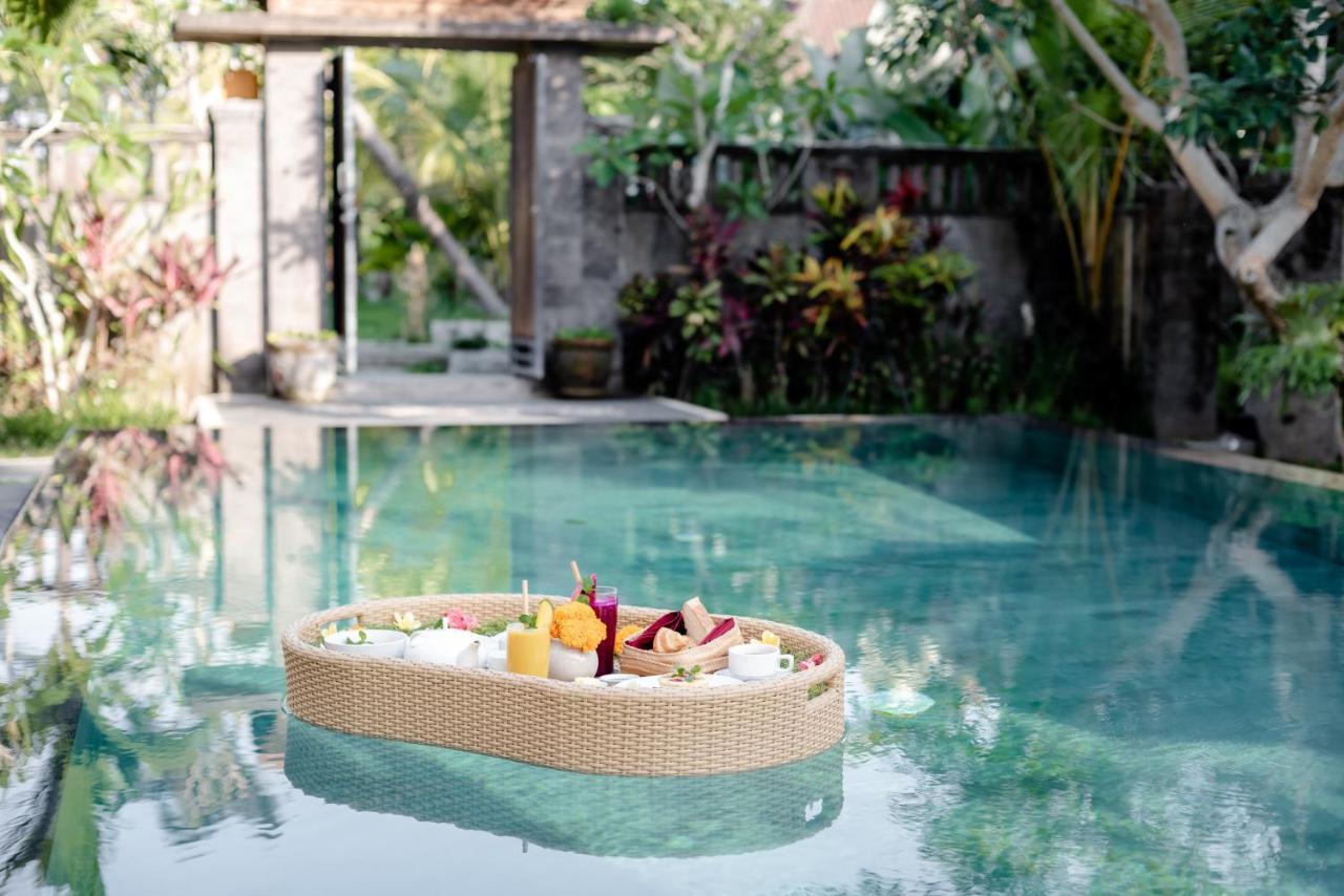 Santosha Villas & Spa ウブド エクステリア 写真